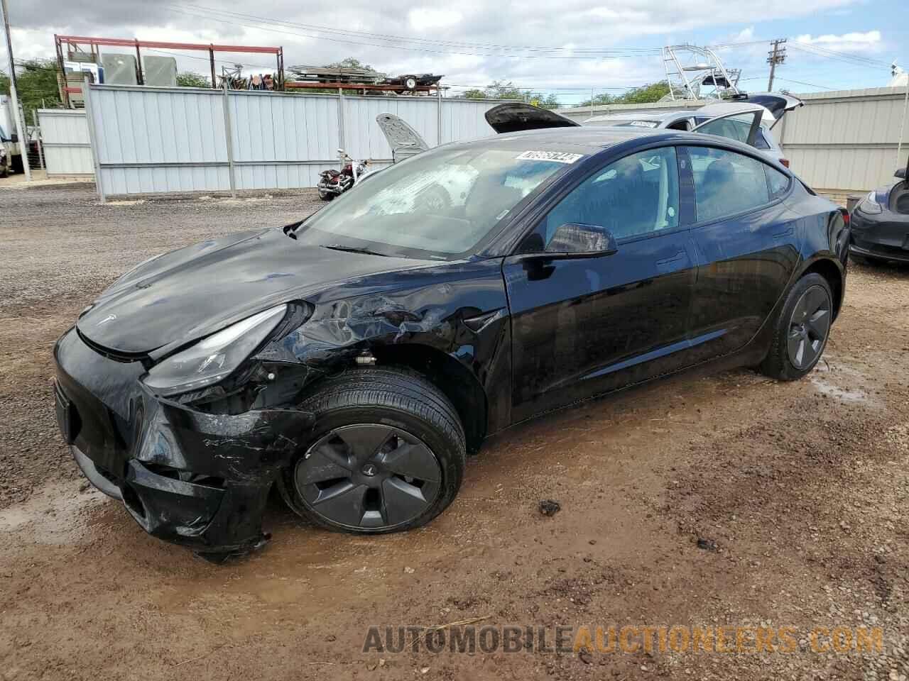 5YJ3E1EB3NF257693 TESLA MODEL 3 2022