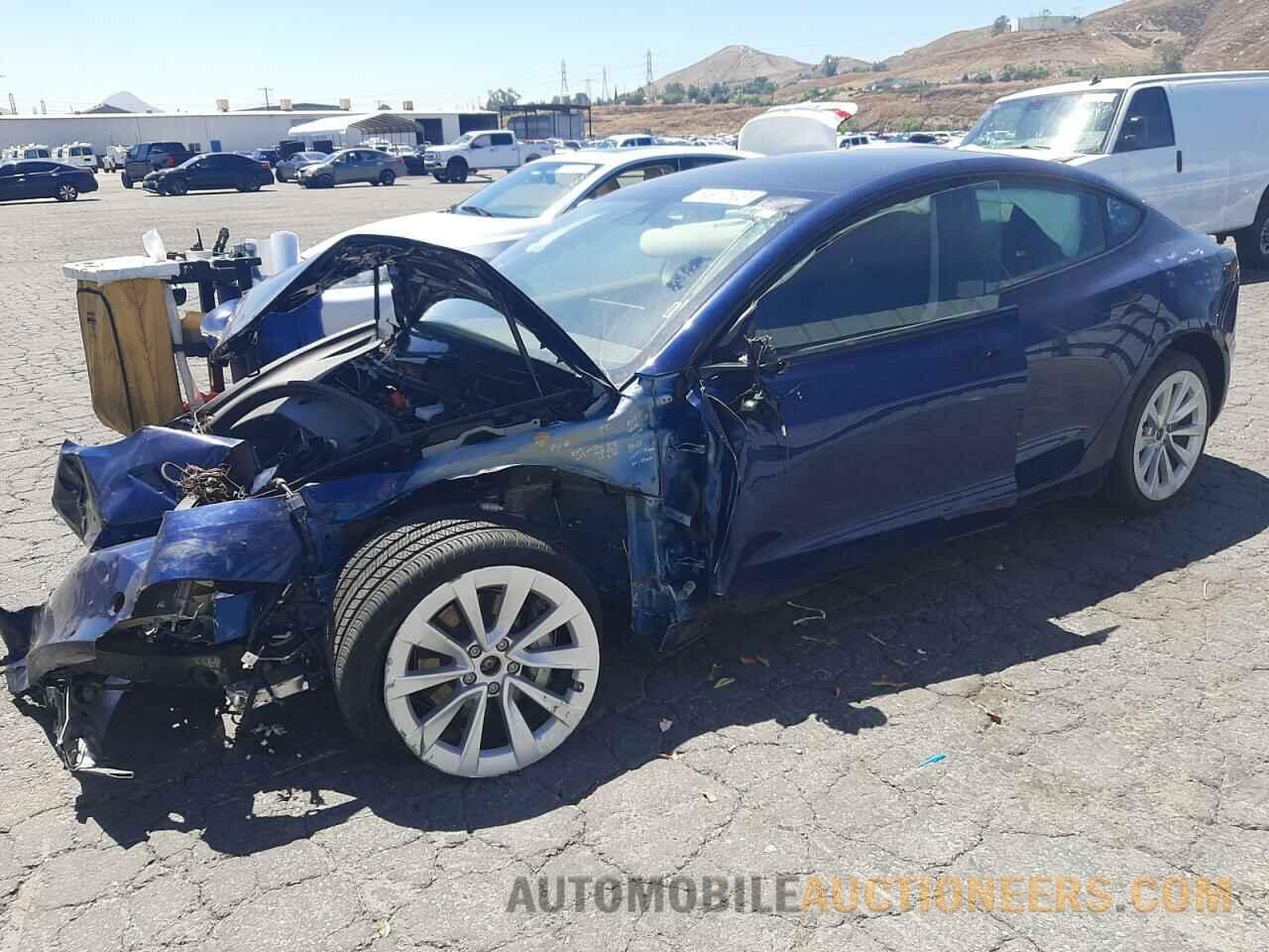 5YJ3E1EB3NF262828 TESLA MODEL 3 2022