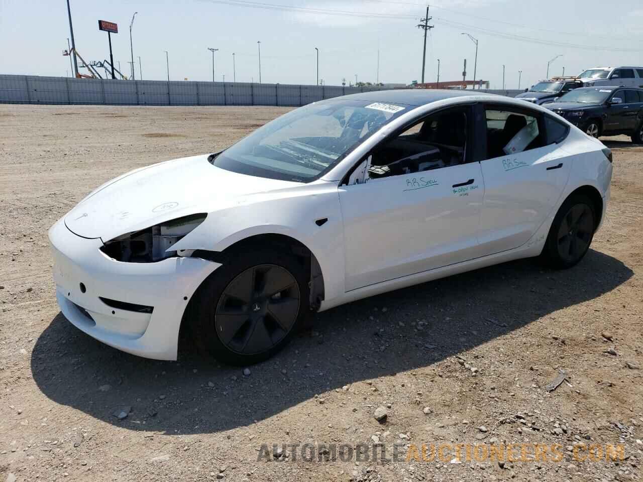 5YJ3E1EB3NF268161 TESLA MODEL 3 2022