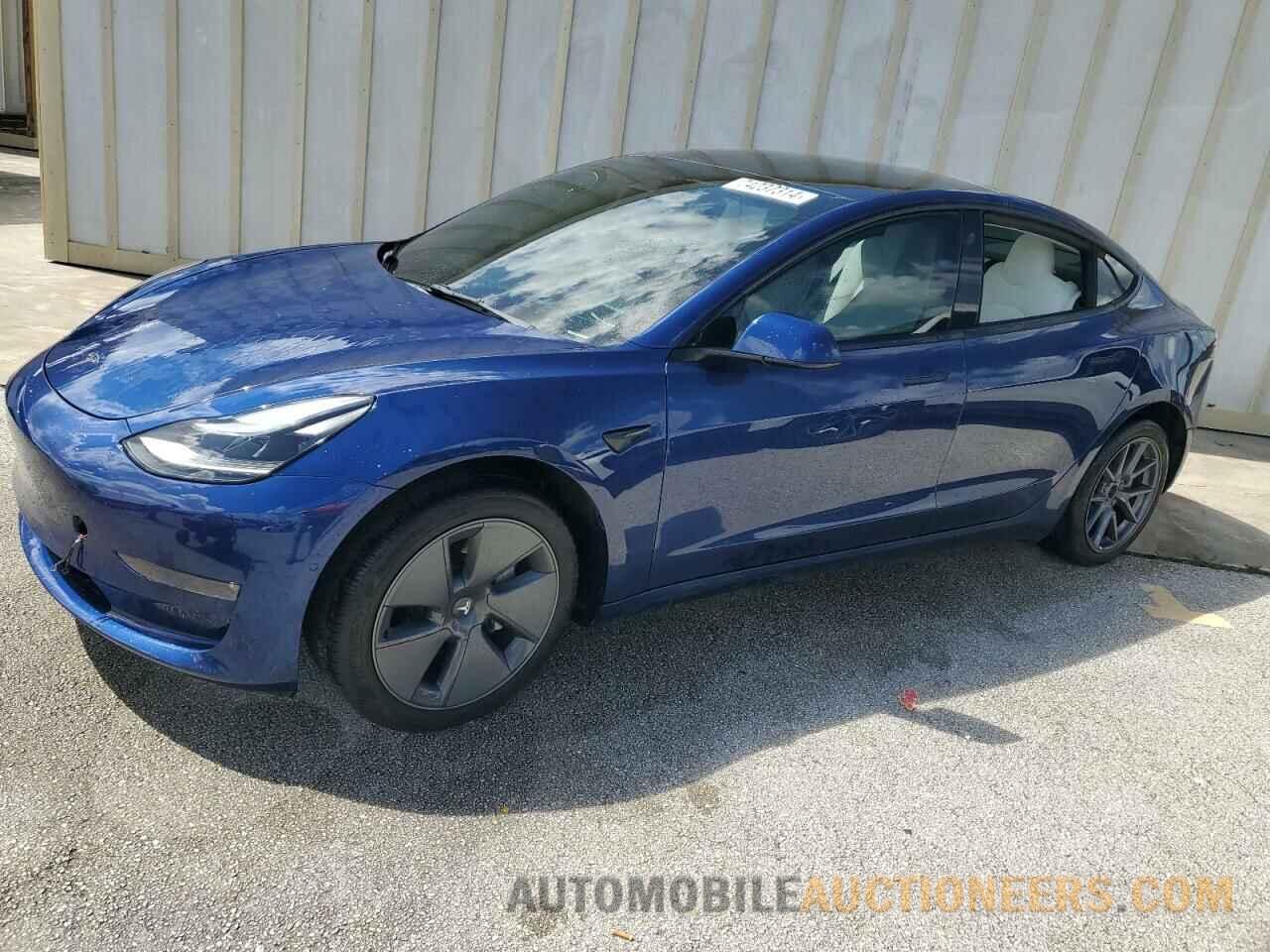 5YJ3E1EB3NF268340 TESLA MODEL 3 2022