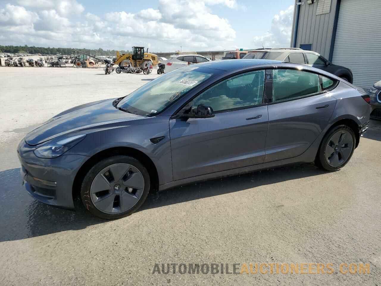 5YJ3E1EB3NF285588 TESLA MODEL 3 2022