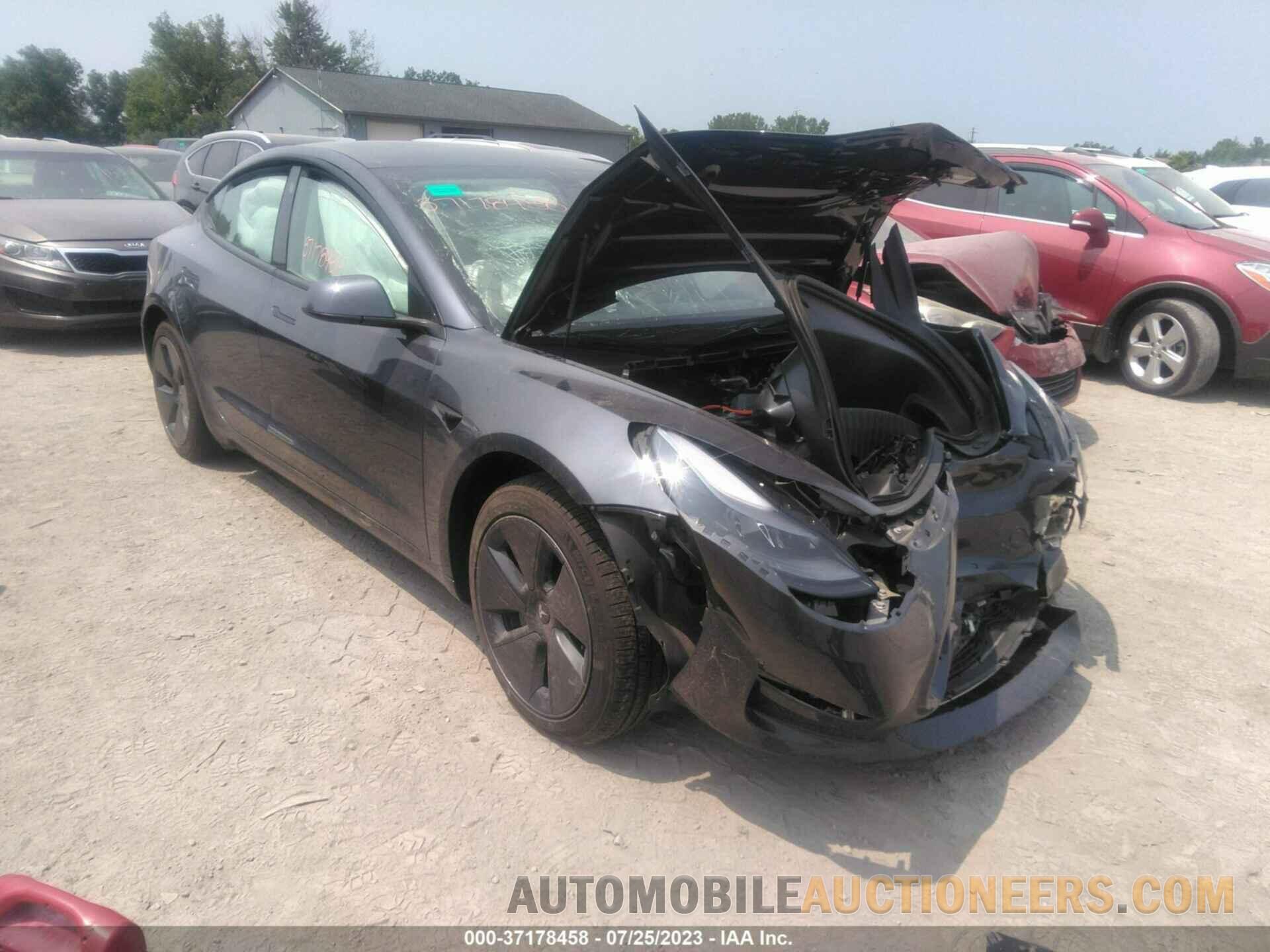 5YJ3E1EB3NF314085 TESLA MODEL 3 2022