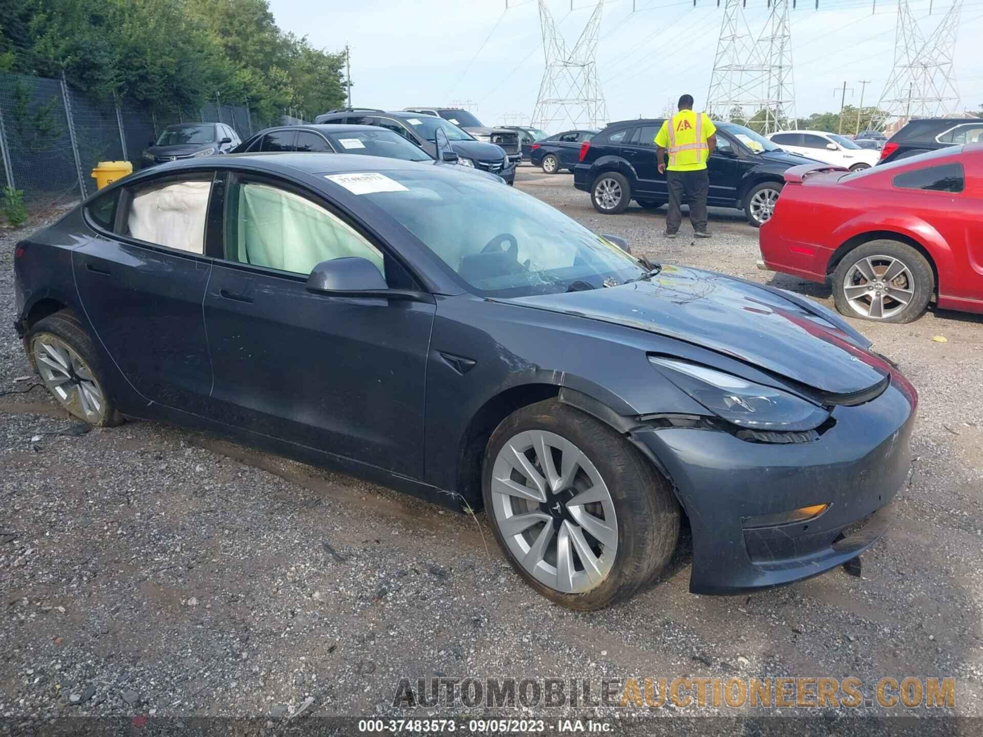 5YJ3E1EB3NF323207 TESLA MODEL 3 2022