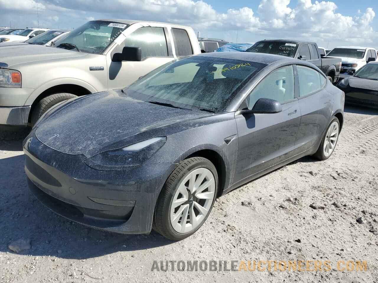 5YJ3E1EB3NF328634 TESLA MODEL 3 2022