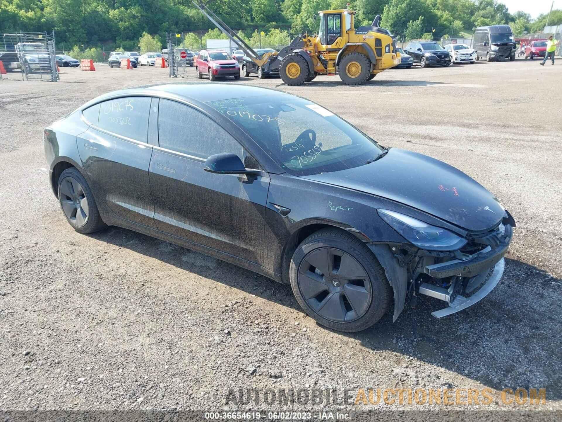 5YJ3E1EB3NF341819 TESLA MODEL 3 2022