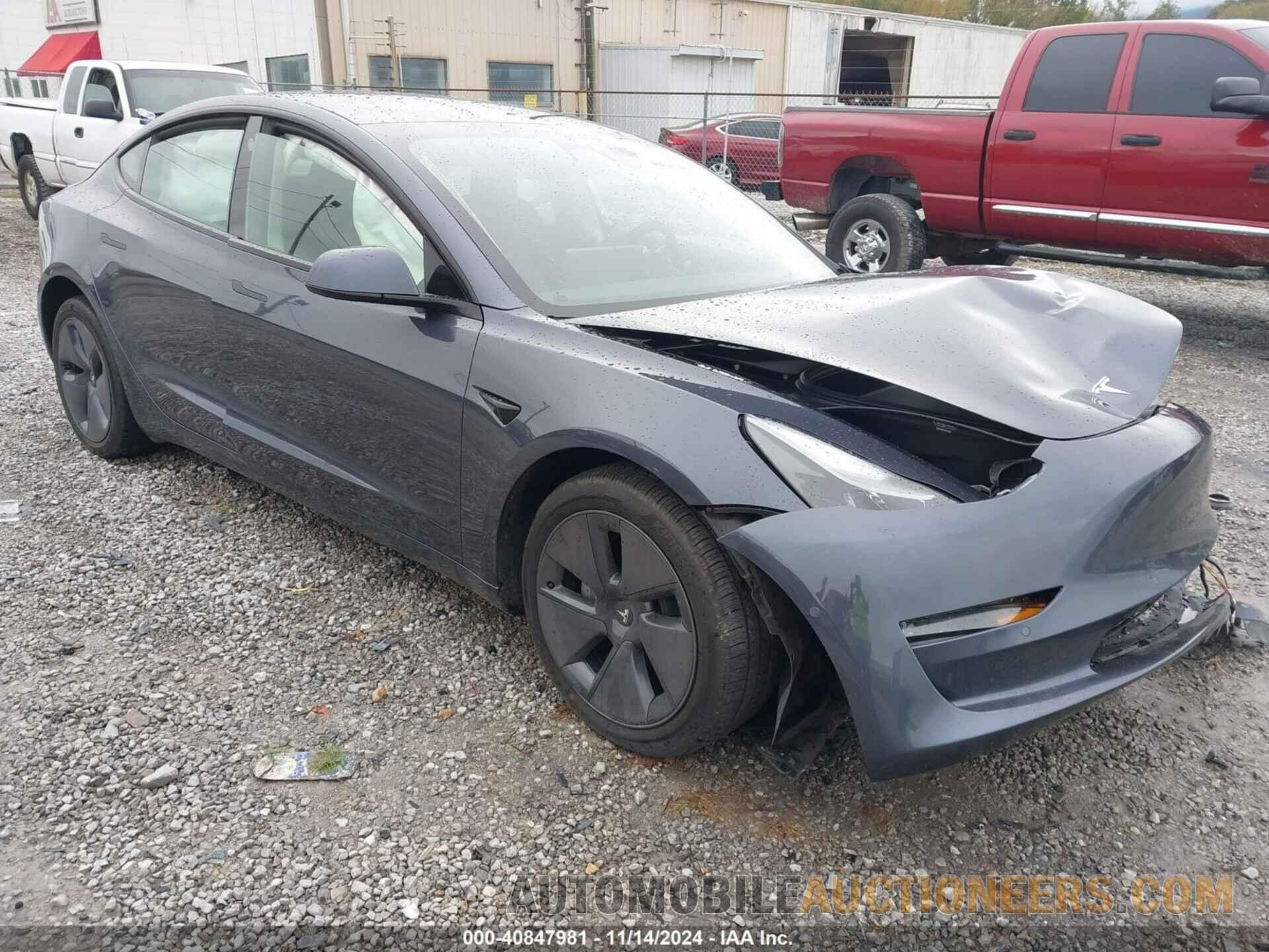 5YJ3E1EB3NF352741 TESLA MODEL 3 2022