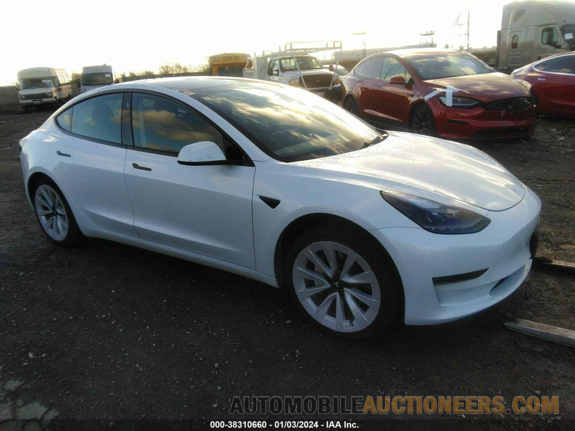 5YJ3E1EB3NF363125 TESLA MODEL 3 2022