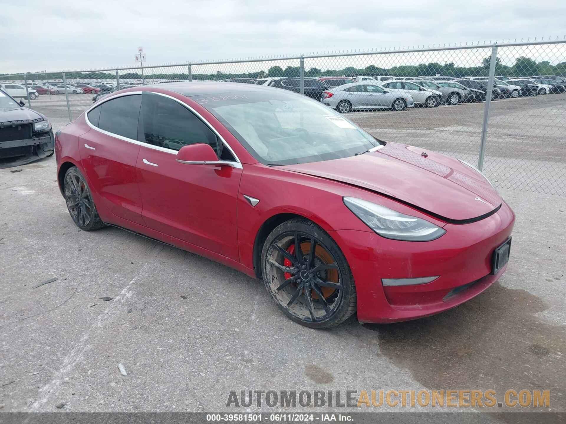 5YJ3E1EB4JF055455 TESLA MODEL 3 2018