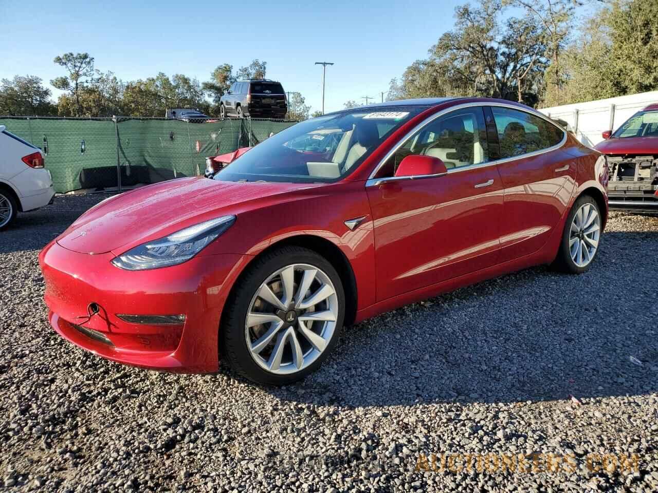 5YJ3E1EB4JF065435 TESLA MODEL 3 2018