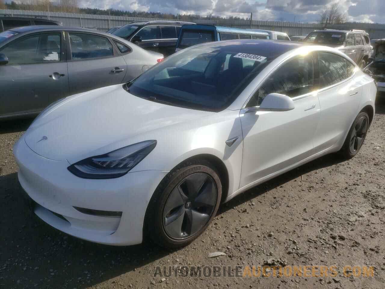 5YJ3E1EB4JF067010 TESLA MODEL 3 2018