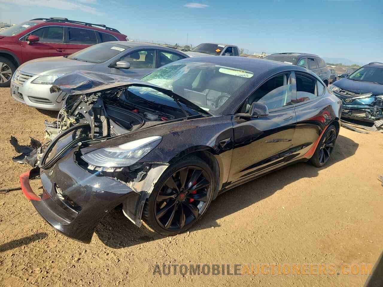 5YJ3E1EB4JF069677 TESLA MODEL 3 2018