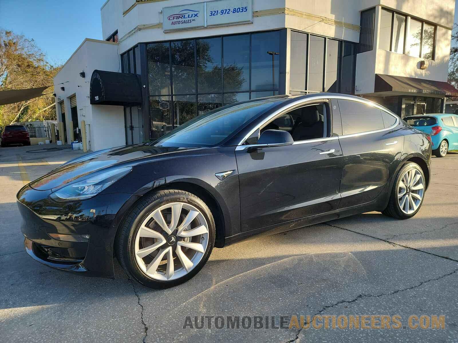 5YJ3E1EB4JF071820 Tesla Model 3 2018