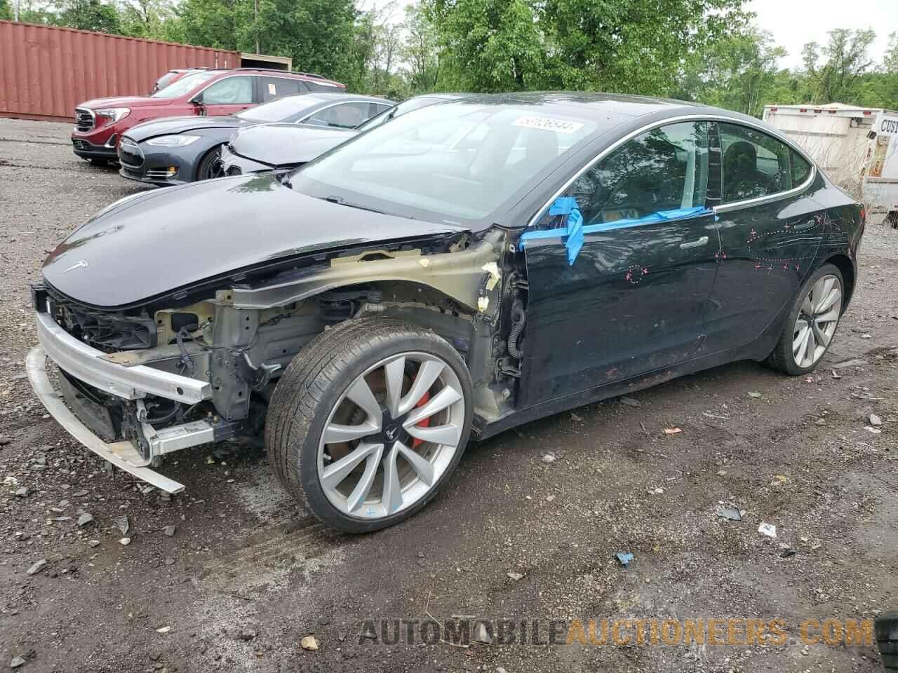 5YJ3E1EB4JF072384 TESLA MODEL 3 2018