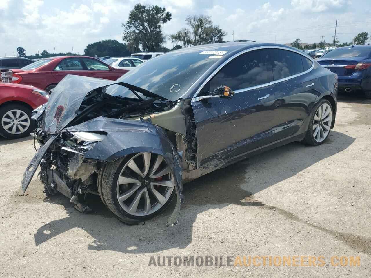 5YJ3E1EB4JF083028 TESLA MODEL 3 2018