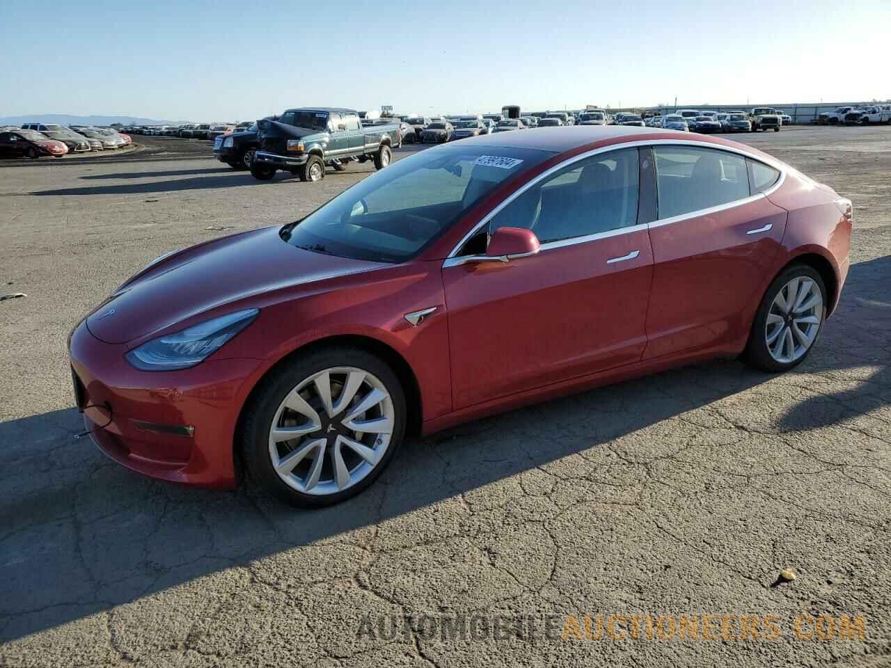 5YJ3E1EB4JF088049 TESLA MODEL 3 2018