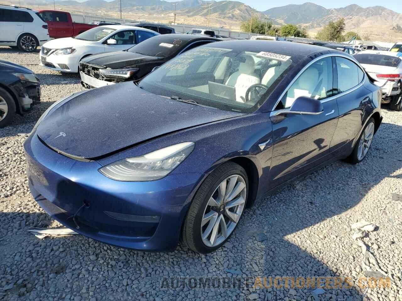 5YJ3E1EB4JF101009 TESLA MODEL 3 2018