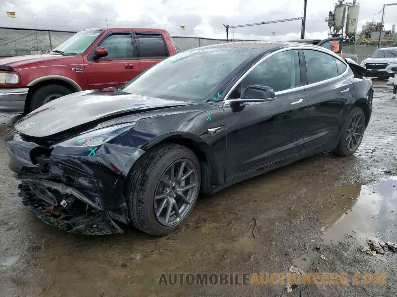 5YJ3E1EB4JF113211 TESLA MODEL 3 2018