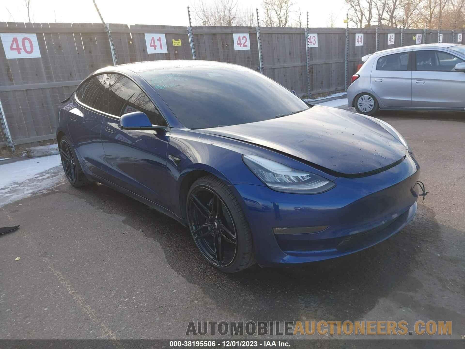 5YJ3E1EB4JF116027 TESLA MODEL 3 2018