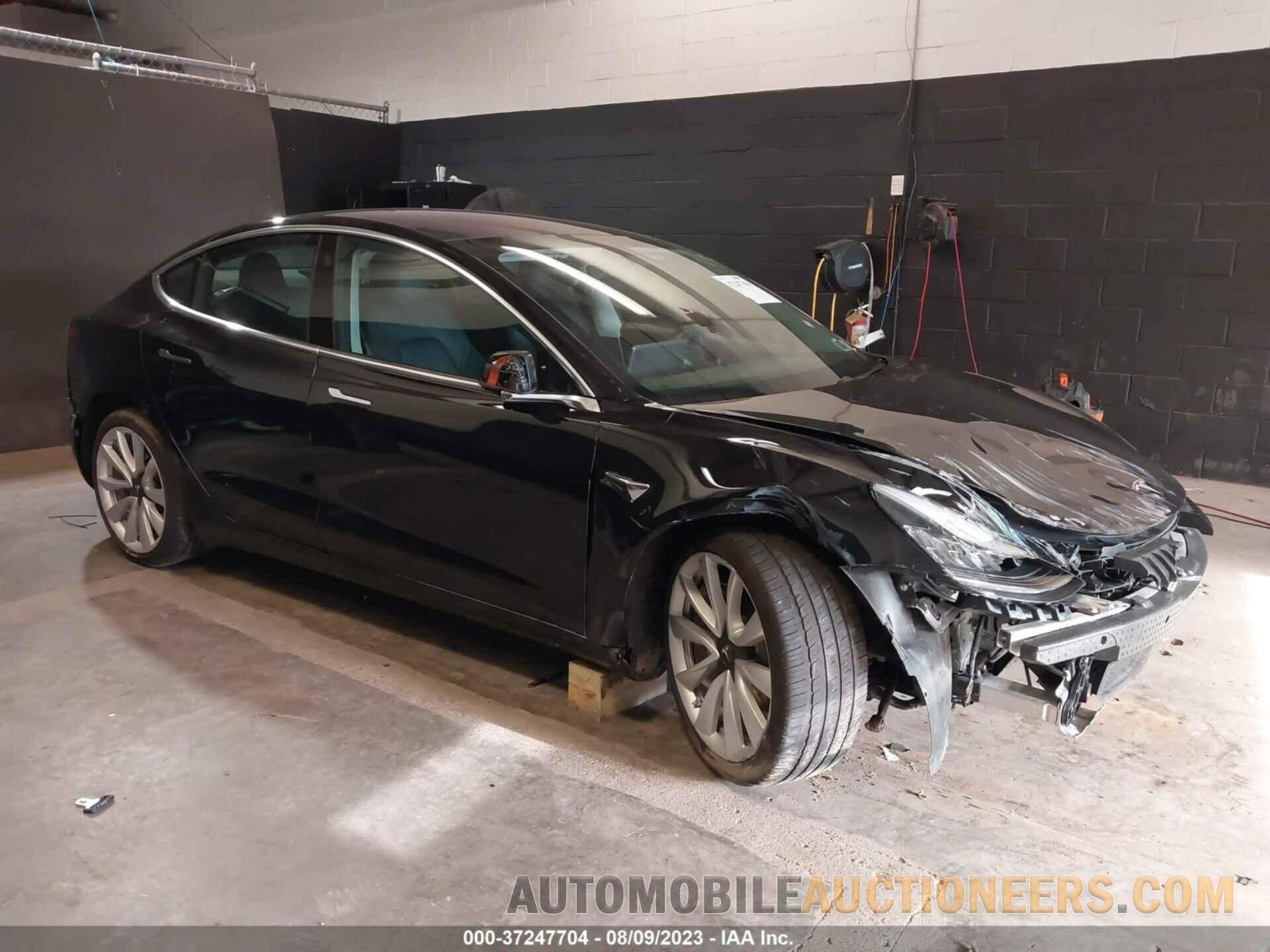 5YJ3E1EB4JF120899 TESLA MODEL 3 2018