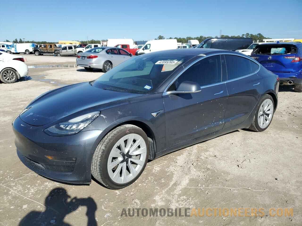 5YJ3E1EB4JF121180 TESLA MODEL 3 2018