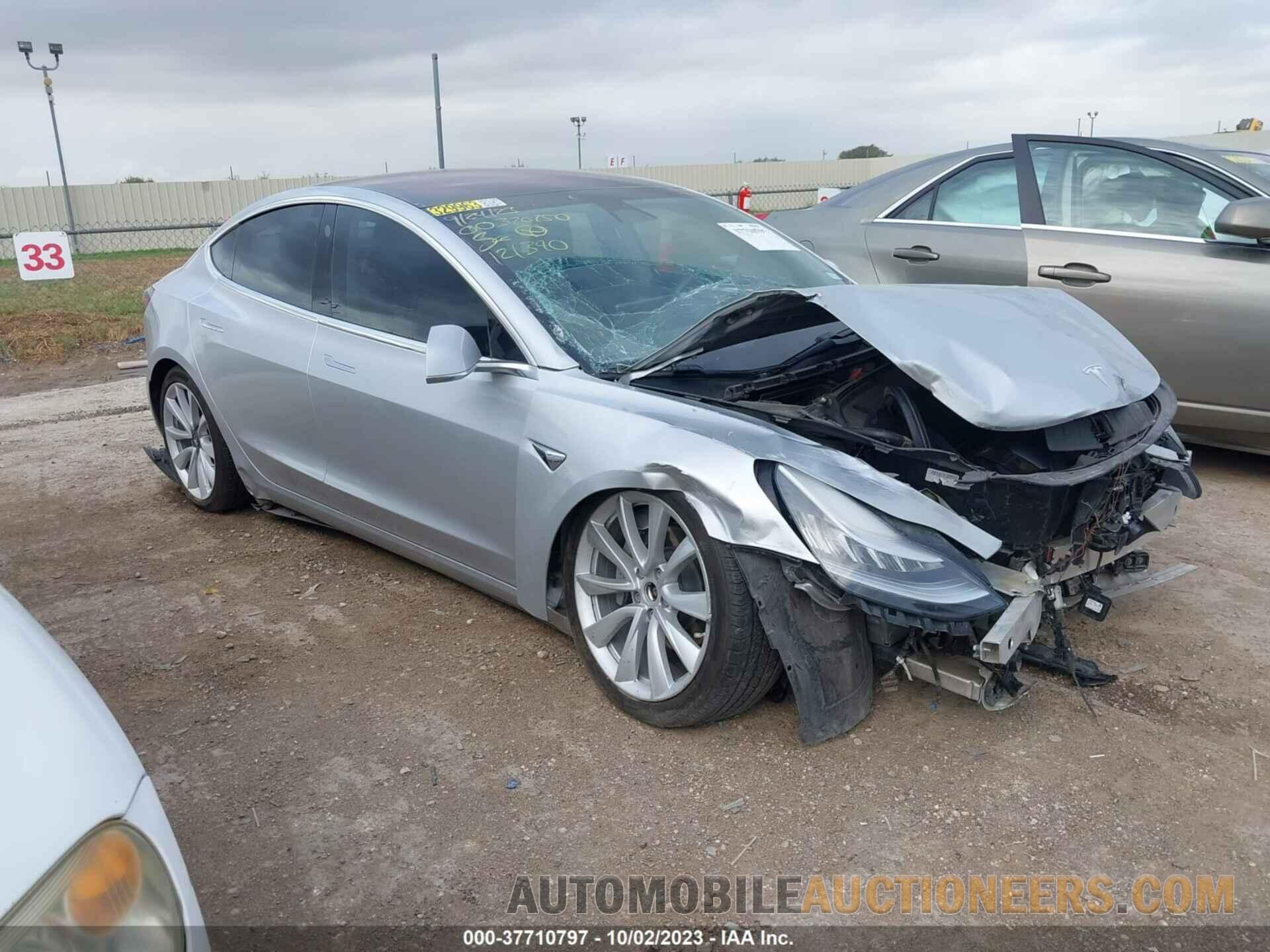 5YJ3E1EB4JF121390 TESLA MODEL 3 2018