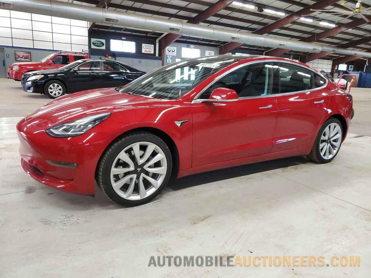 5YJ3E1EB4JF121647 TESLA MODEL 3 2018