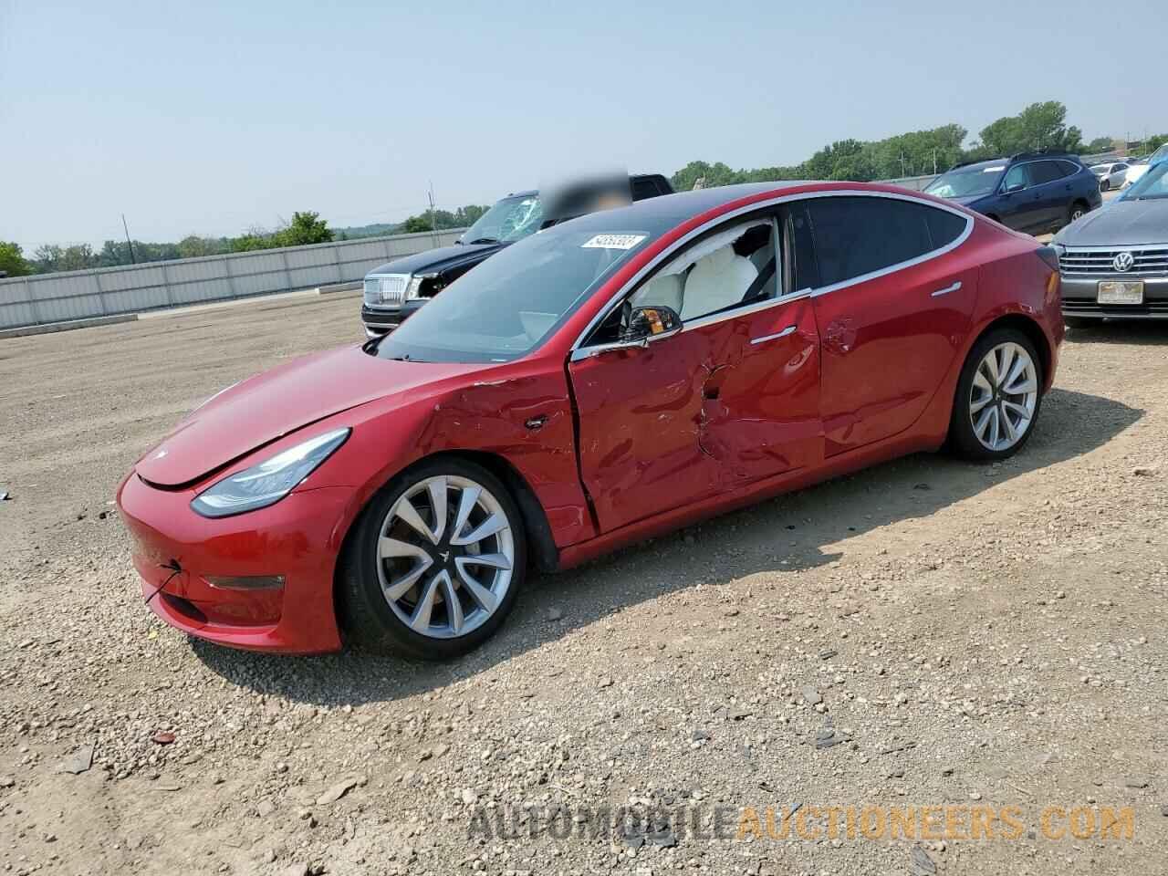 5YJ3E1EB4JF135189 TESLA MODEL 3 2018