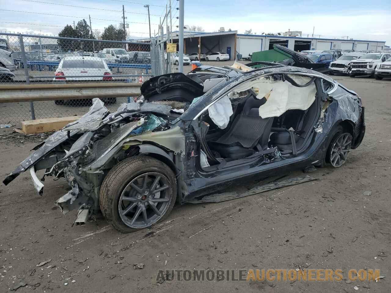 5YJ3E1EB4JF144278 TESLA MODEL 3 2018