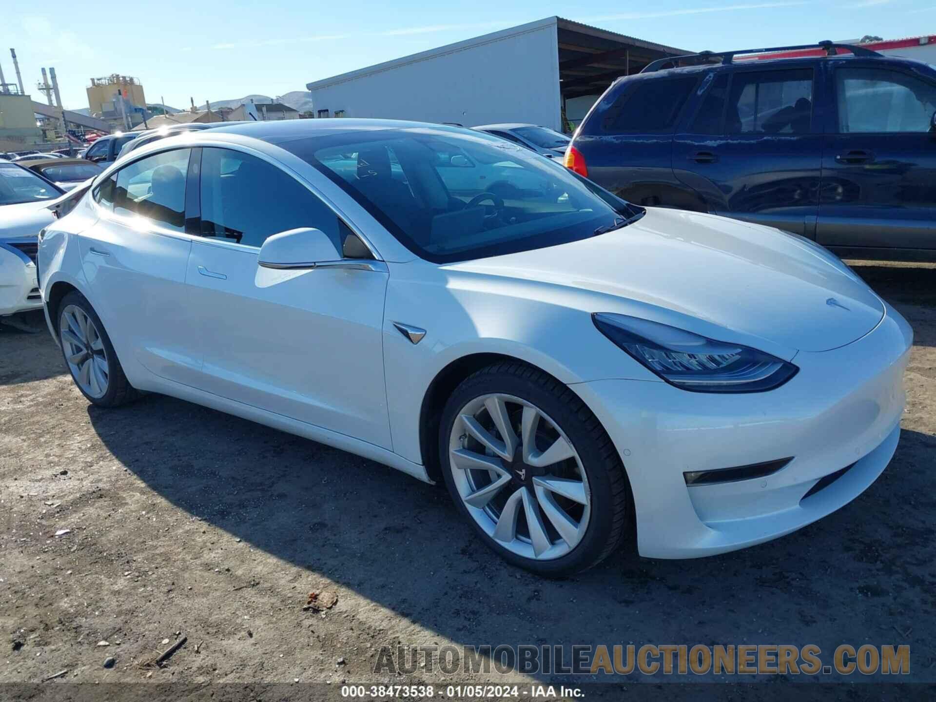 5YJ3E1EB4KF192056 TESLA MODEL 3 2019