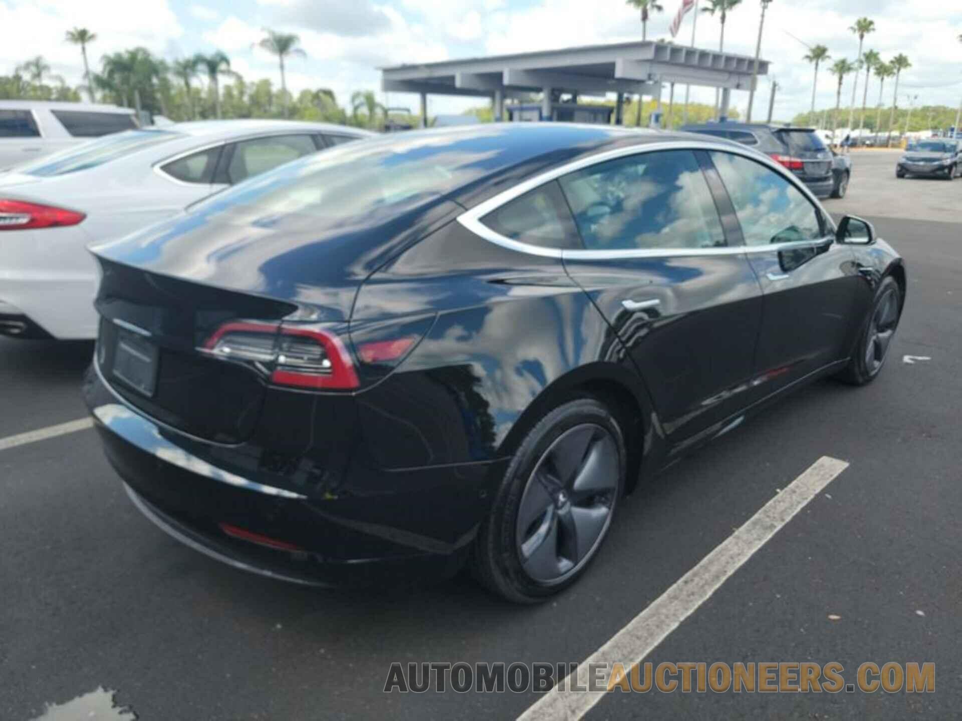 5YJ3E1EB4KF193434 TESLA MODEL 3 2019