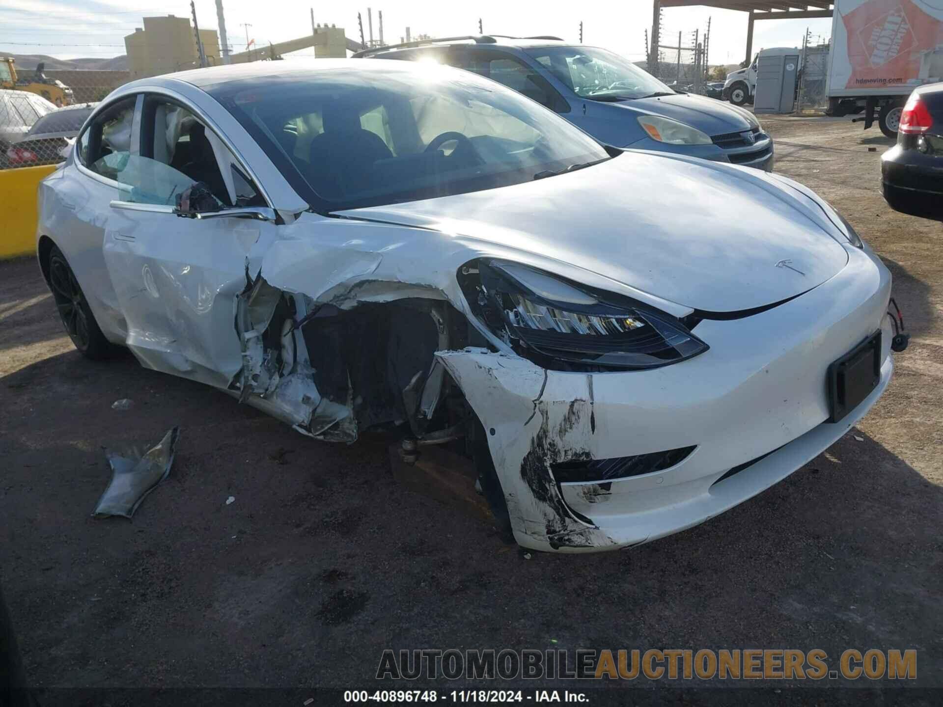 5YJ3E1EB4KF194678 TESLA MODEL 3 2019