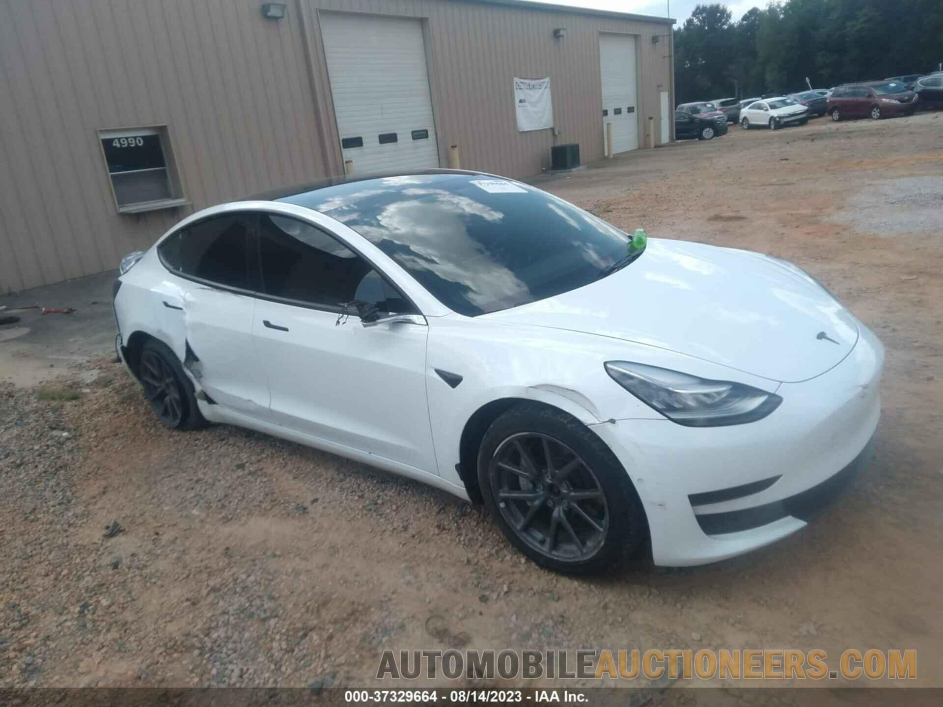 5YJ3E1EB4KF365669 TESLA MODEL 3 2019