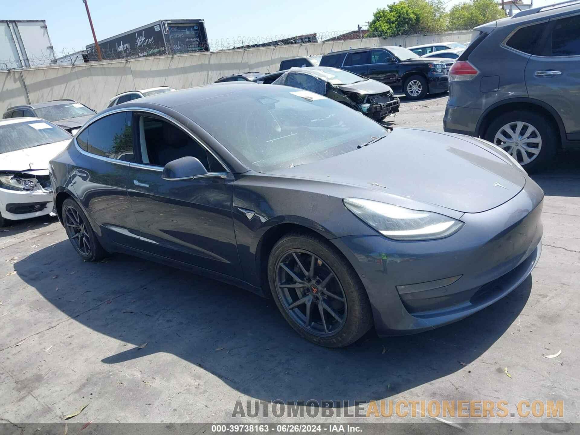 5YJ3E1EB4KF385906 TESLA MODEL 3 2019