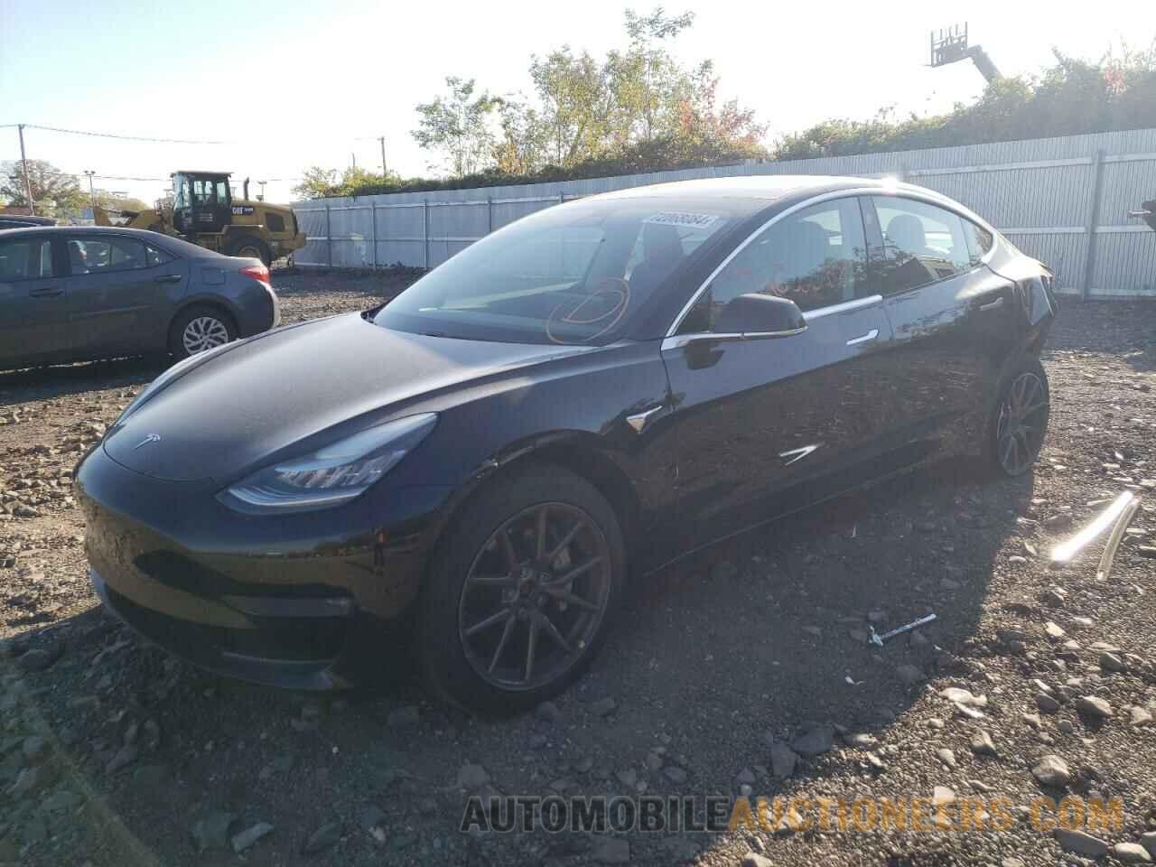 5YJ3E1EB4KF386117 TESLA MODEL 3 2019