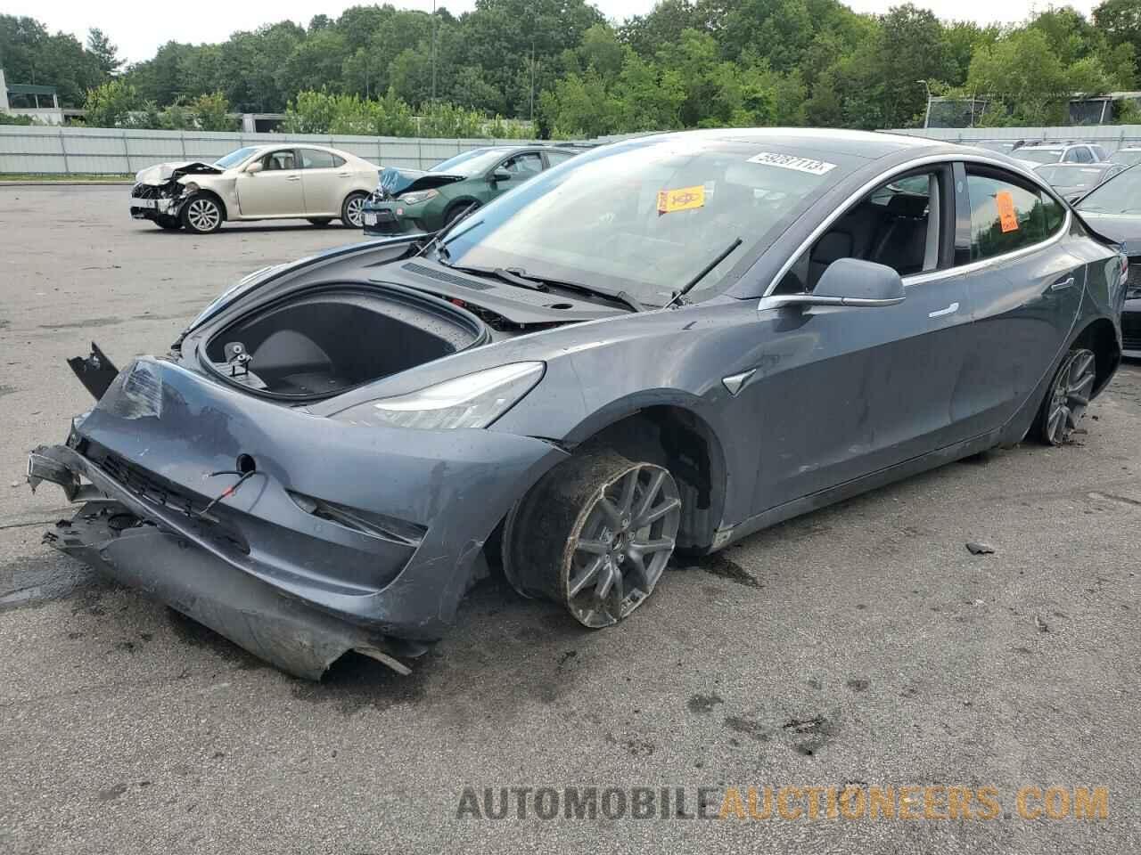 5YJ3E1EB4KF386943 TESLA MODEL 3 2019