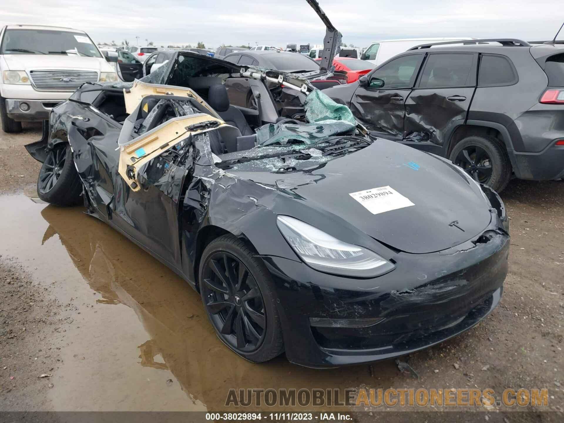 5YJ3E1EB4KF388854 TESLA MODEL 3 2019