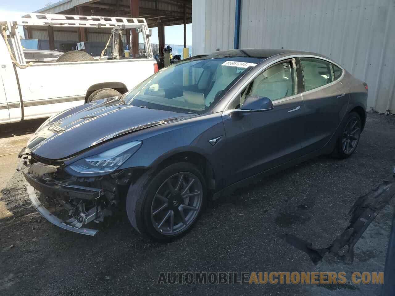 5YJ3E1EB4KF390829 TESLA MODEL 3 2019