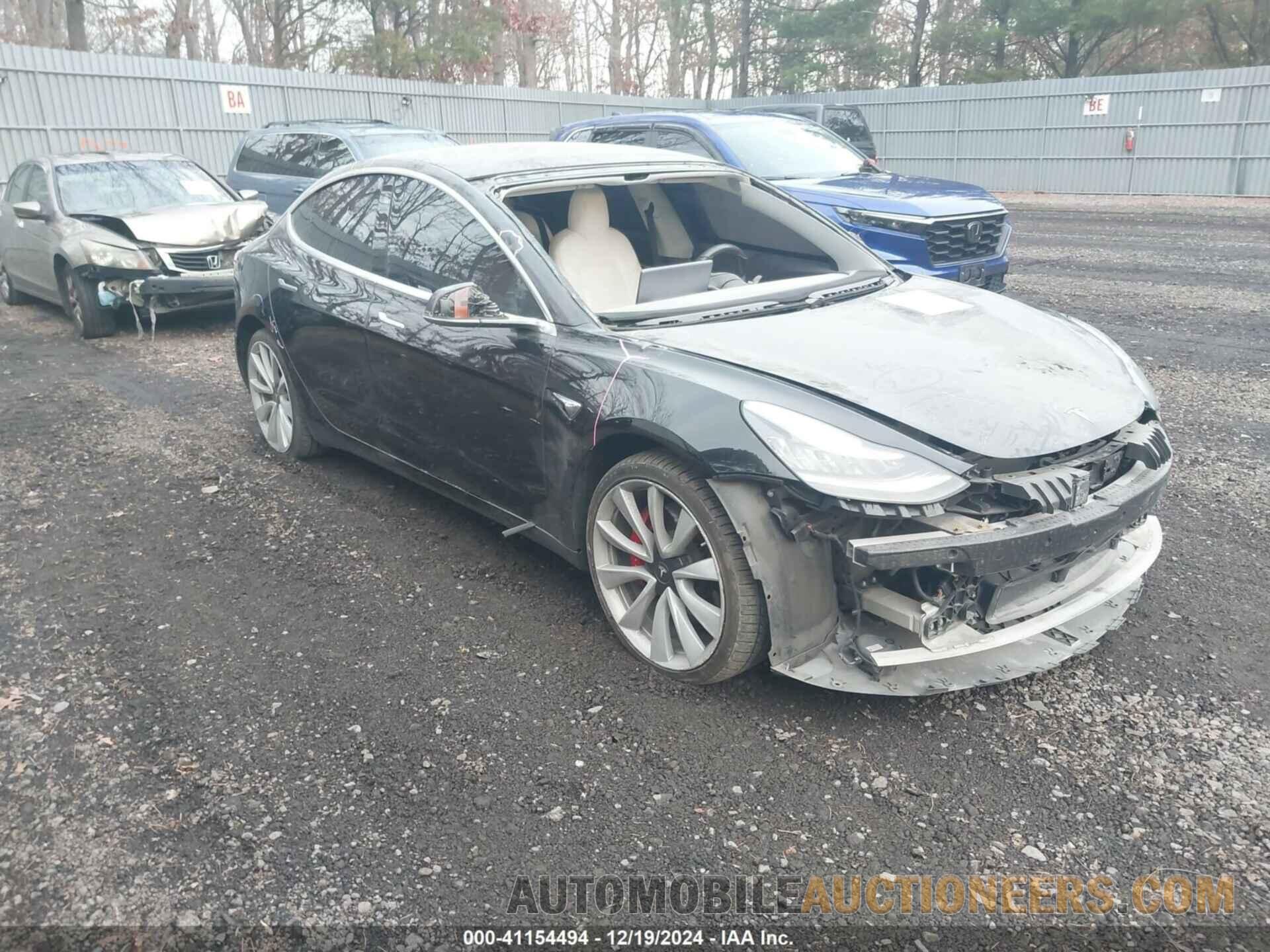 5YJ3E1EB4KF434215 TESLA MODEL 3 2019