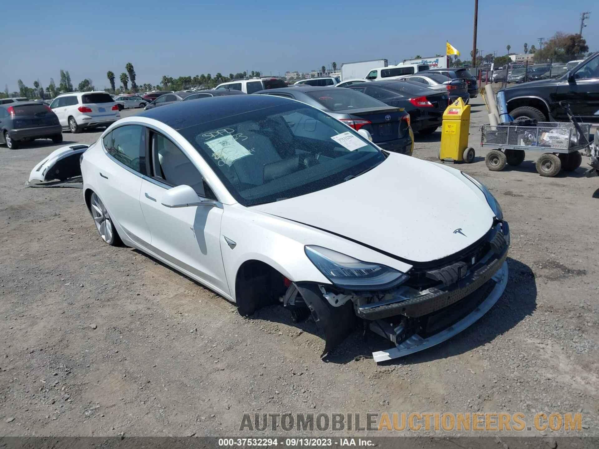 5YJ3E1EB4KF469725 TESLA MODEL 3 2019