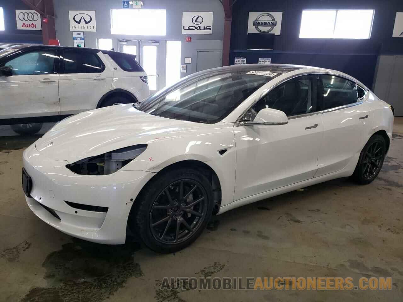 5YJ3E1EB4KF493572 TESLA MODEL 3 2019