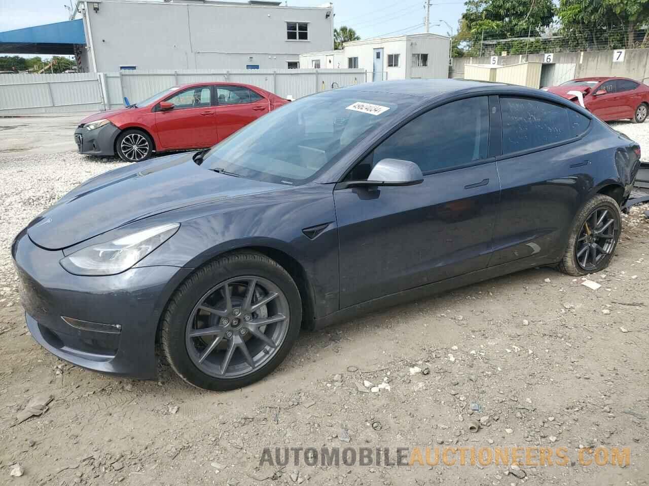 5YJ3E1EB4MF077539 TESLA MODEL 3 2021