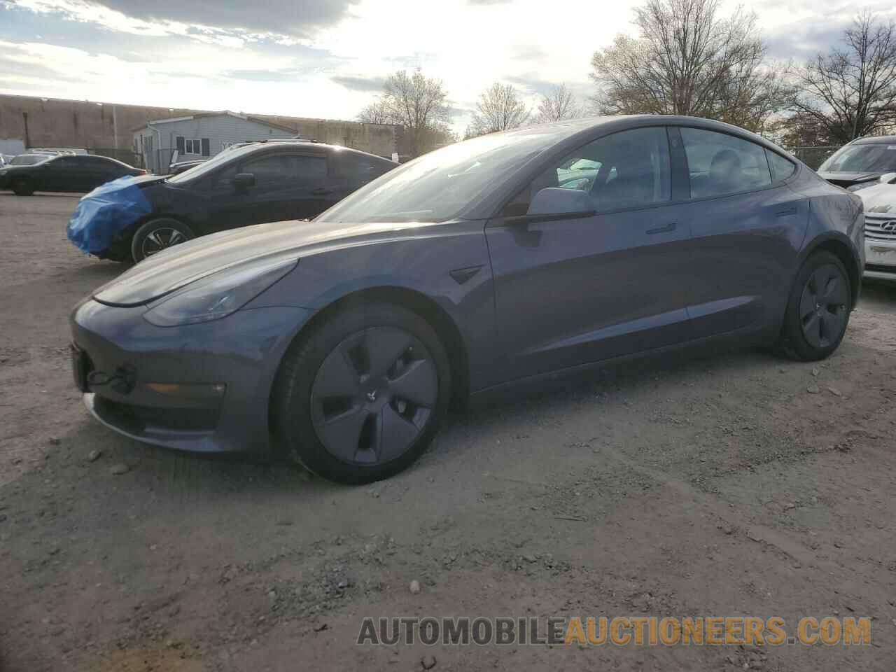 5YJ3E1EB4MF869335 TESLA MODEL 3 2021