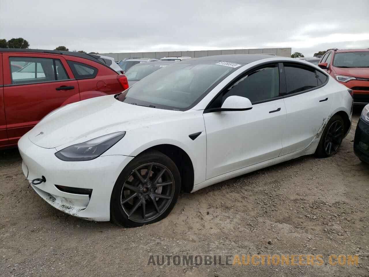 5YJ3E1EB4MF979348 TESLA MODEL 3 2021