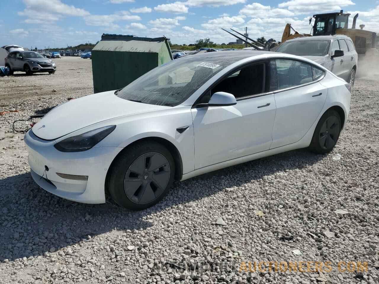 5YJ3E1EB4NF104241 TESLA MODEL 3 2022