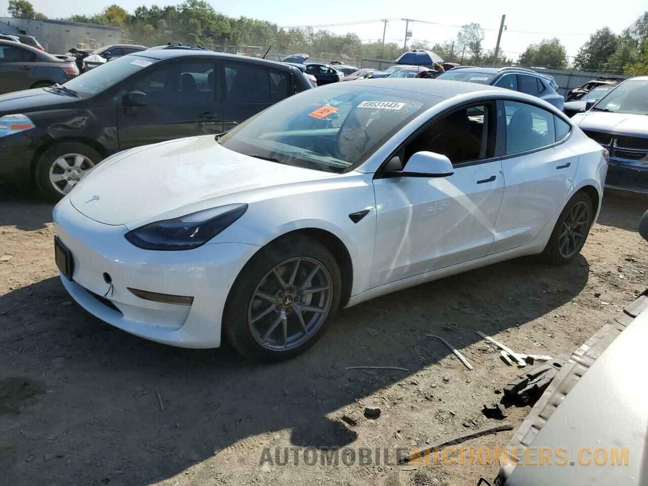 5YJ3E1EB4NF183717 TESLA MODEL 3 2022