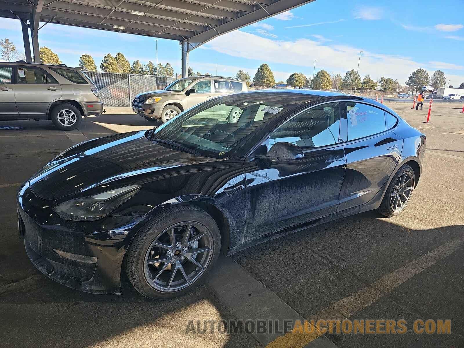 5YJ3E1EB4NF185032 Tesla Model 3 2022