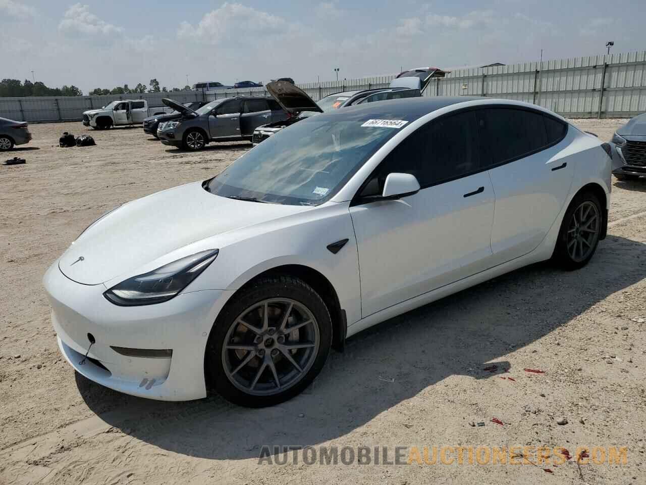 5YJ3E1EB4NF240062 TESLA MODEL 3 2022