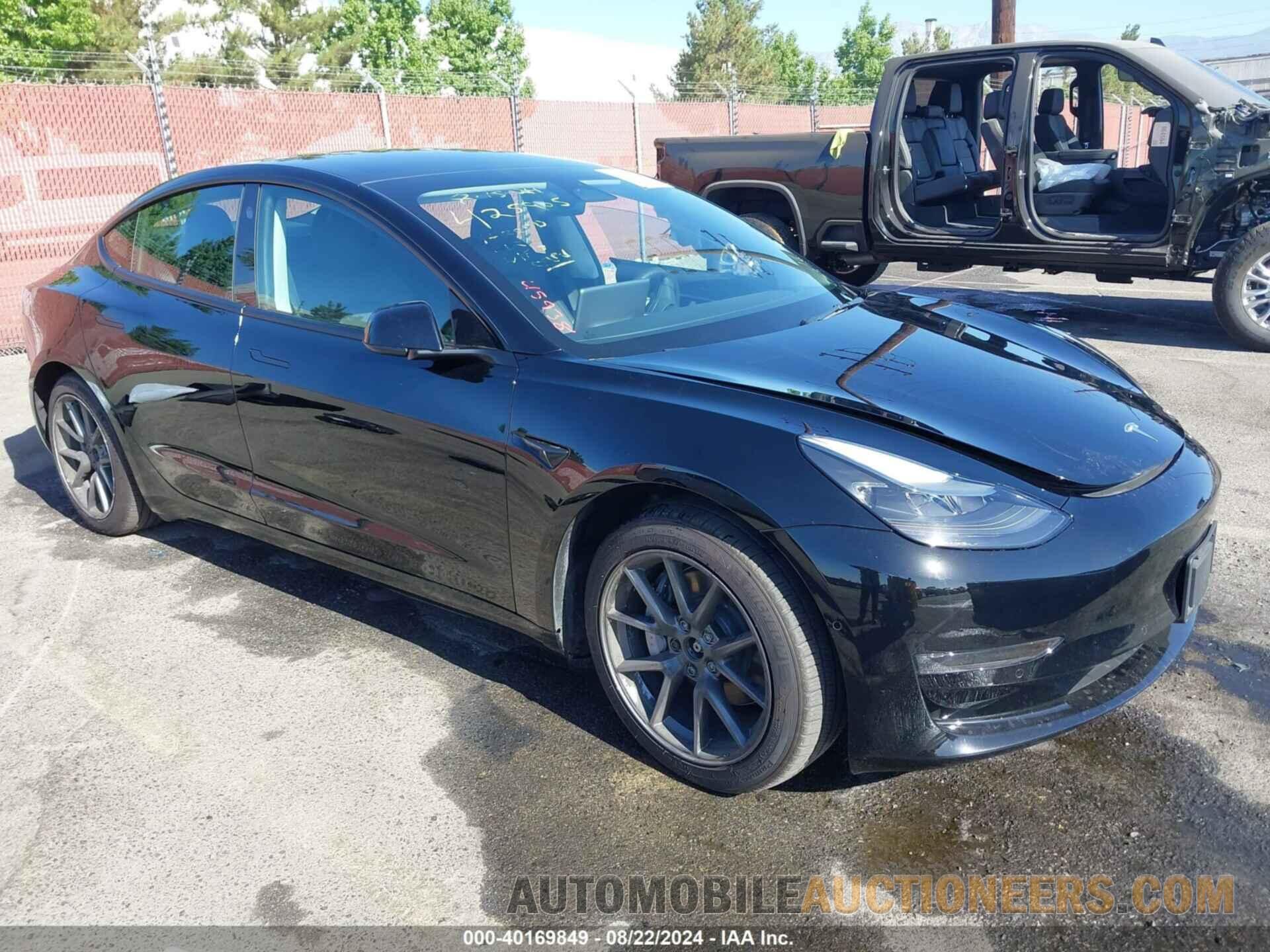 5YJ3E1EB4NF246136 TESLA MODEL 3 2022