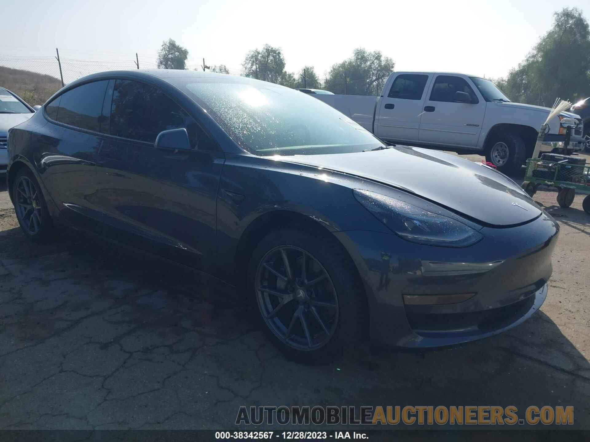 5YJ3E1EB4NF294123 TESLA MODEL 3 2022