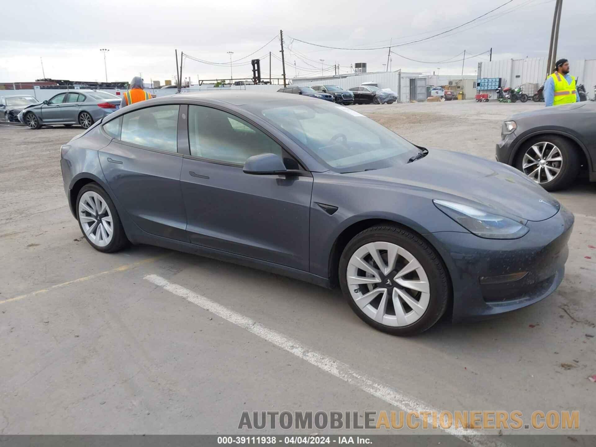 5YJ3E1EB4NF322261 TESLA MODEL 3 2022